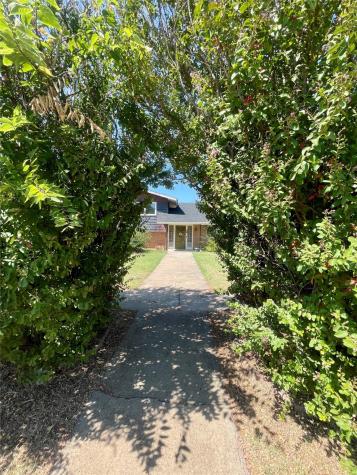 500 Green Street Quanah TX 79252