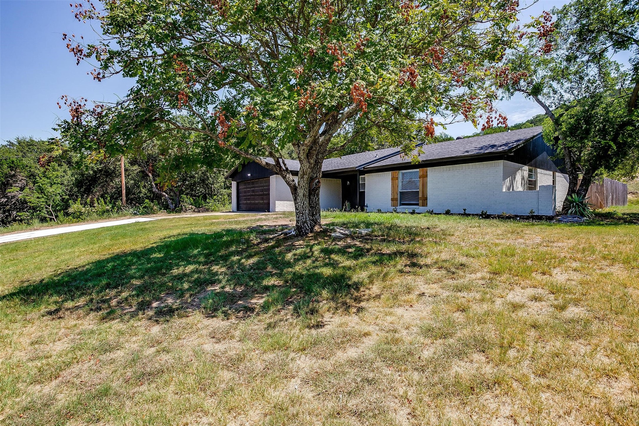 2201 Brookhollow Drive Granbury TX 76048