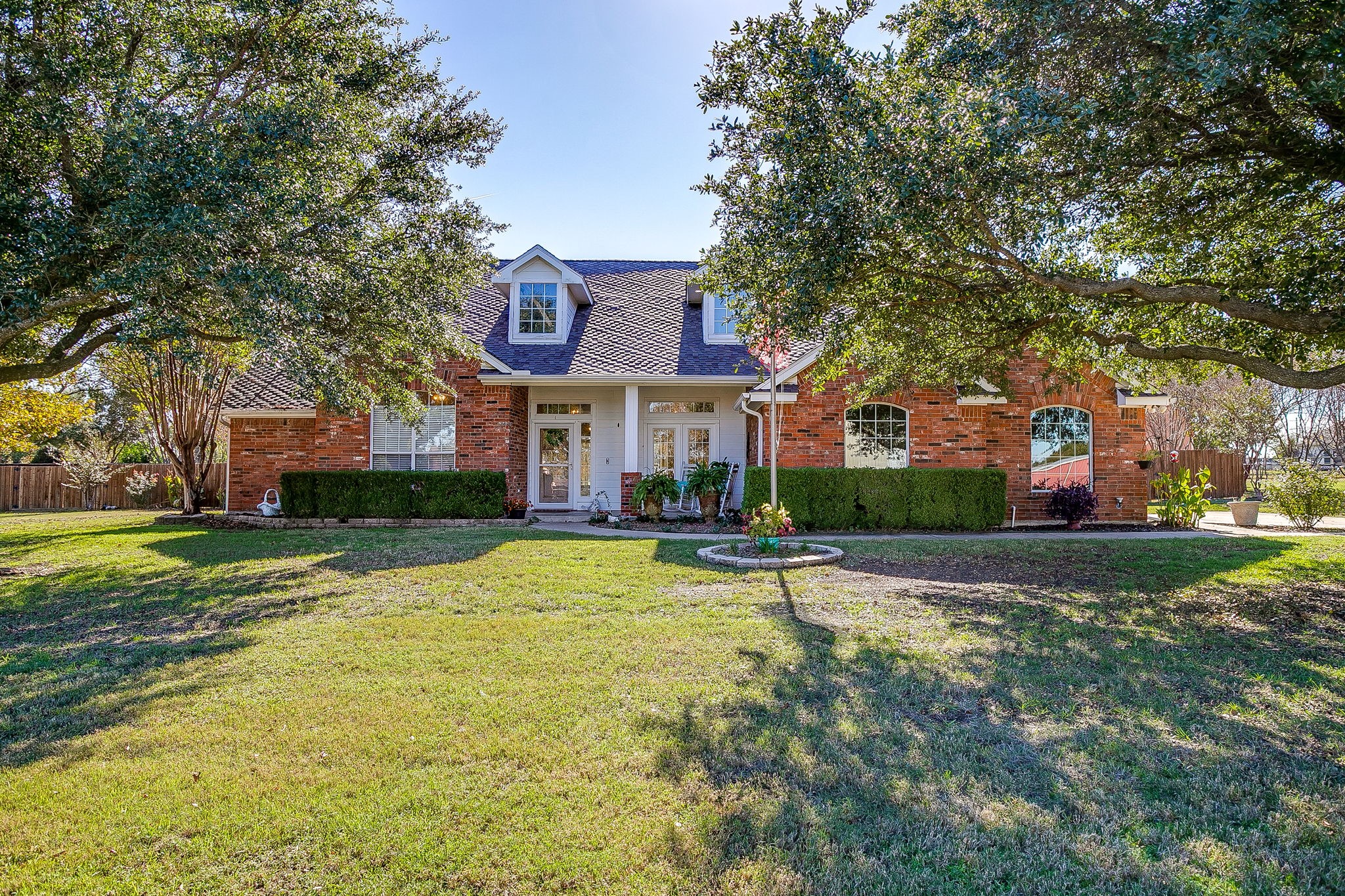 126 Hunters Glen Drive Waxahachie TX 75167