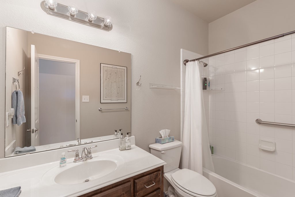6811 Gamecock Court Greenville TX 75402