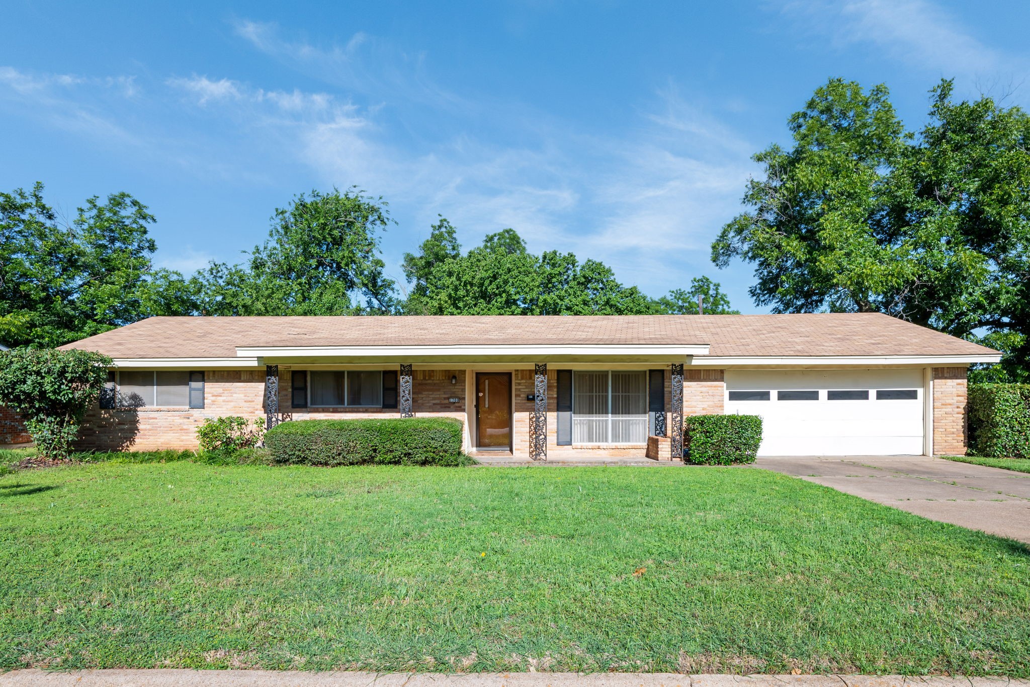 1700 SE 23rd Avenue Mineral Wells TX 76067