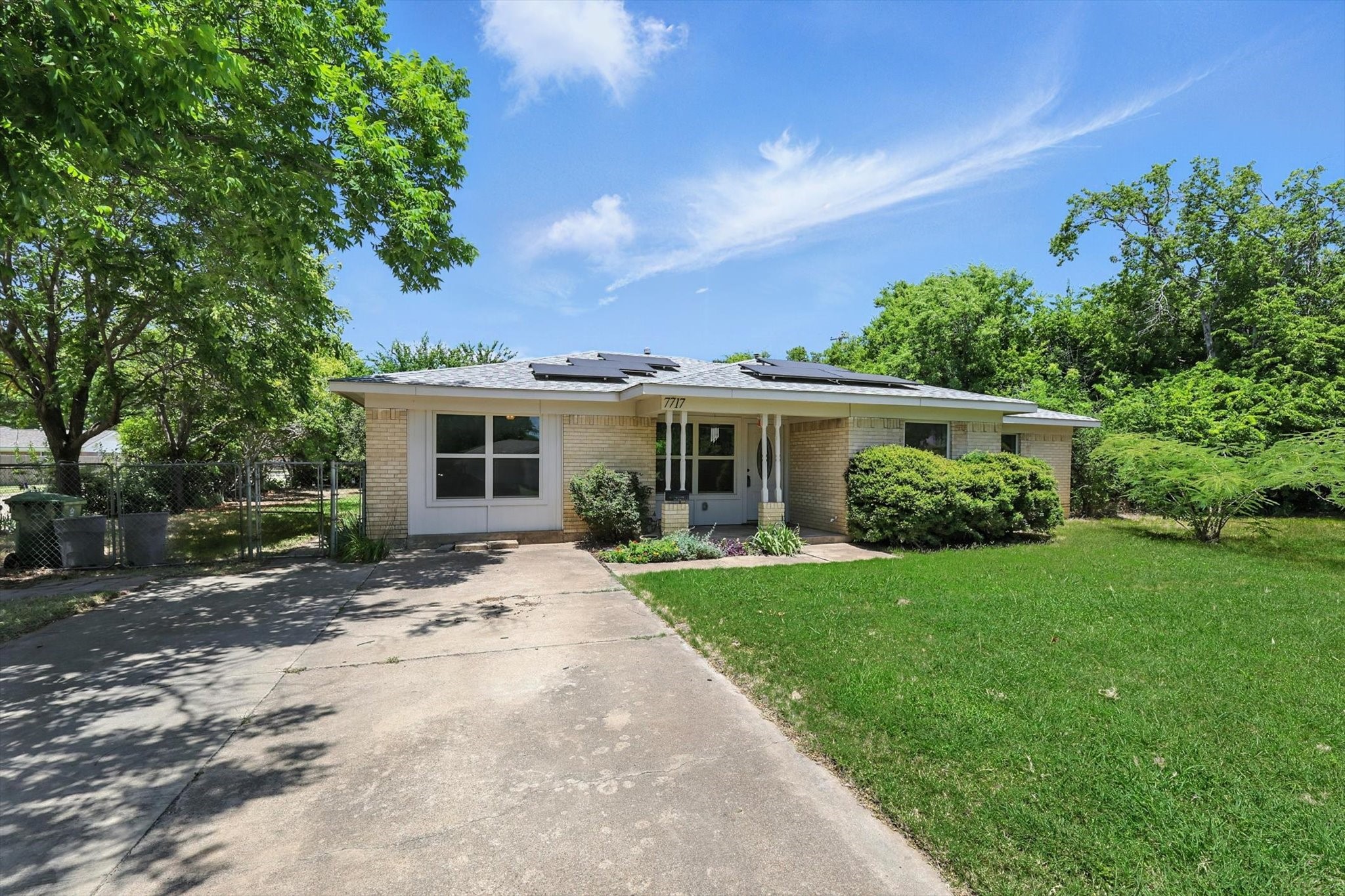 7717 Janetta Drive North Richland Hills TX 76180