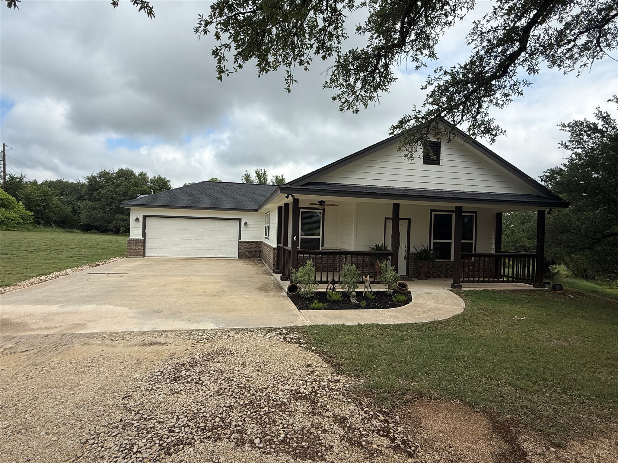 1211 W 6th Street Lampasas TX 76550