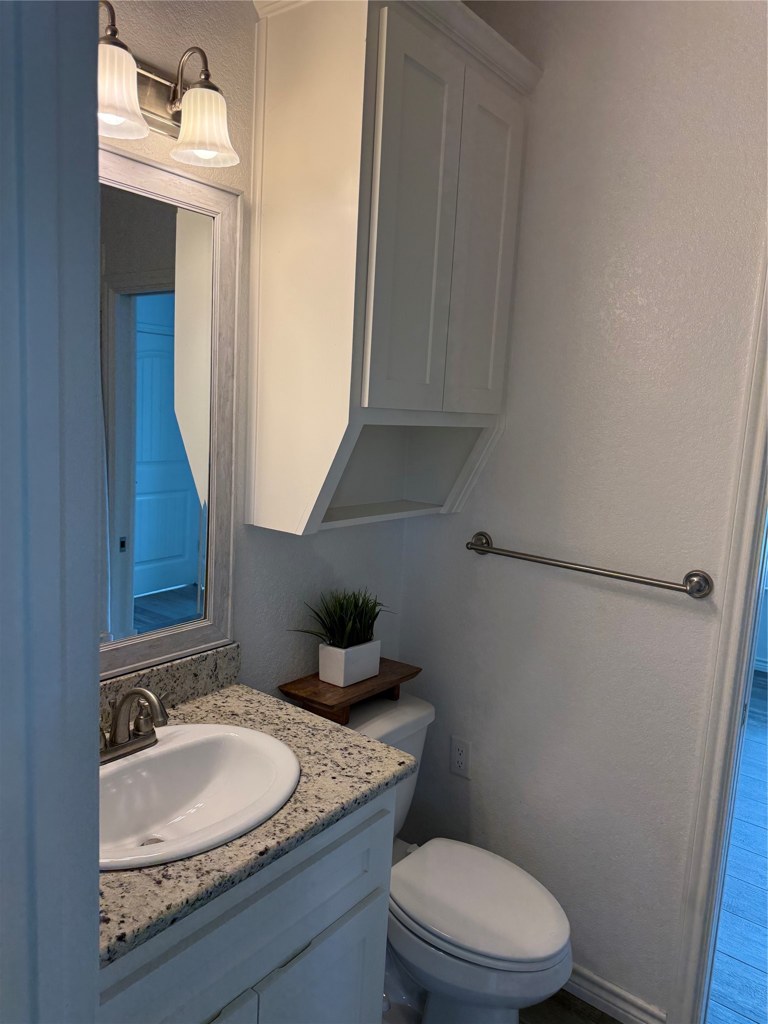 1211 W 6th Street Lampasas TX 76550