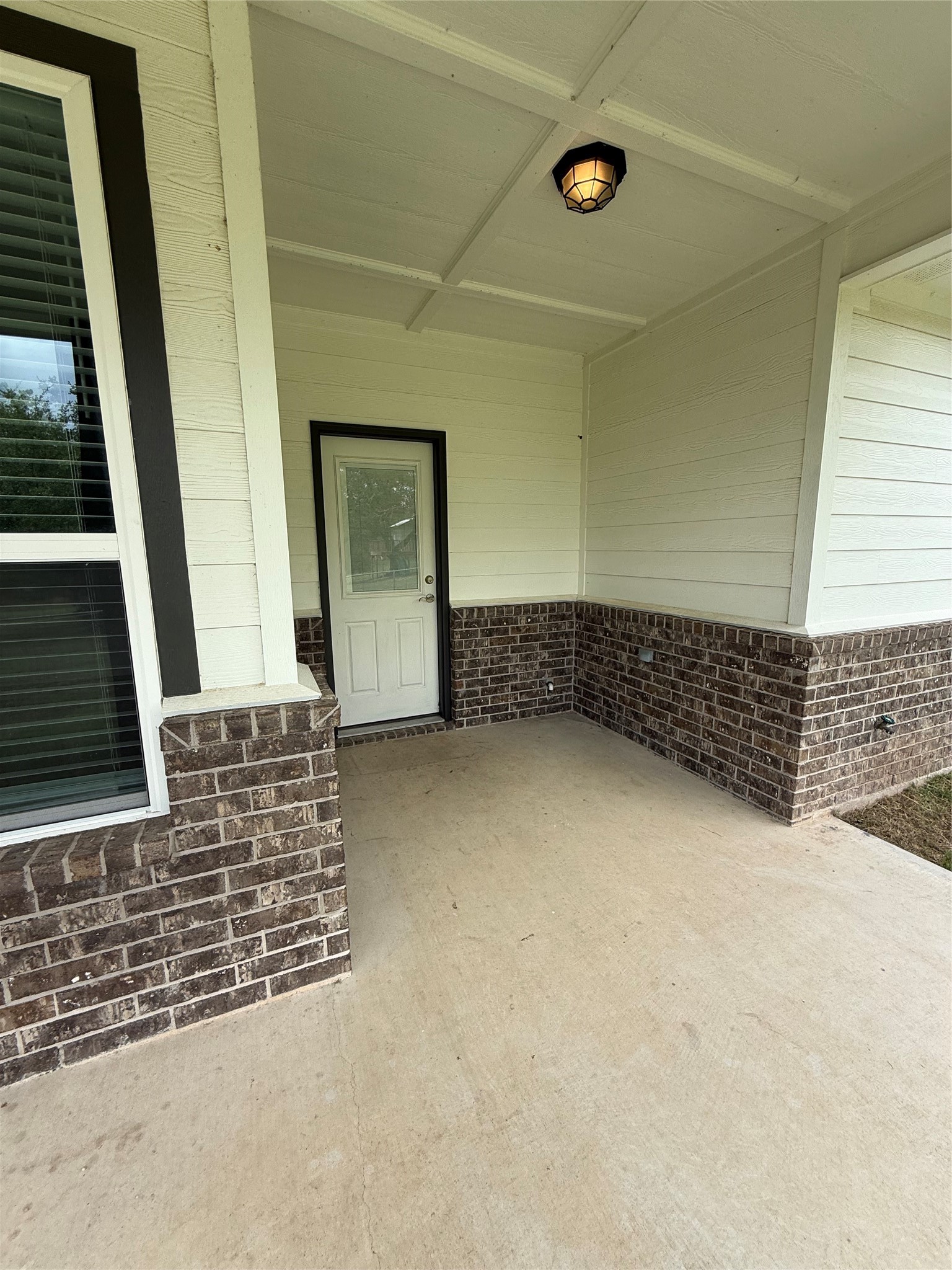 1211 W 6th Street Lampasas TX 76550