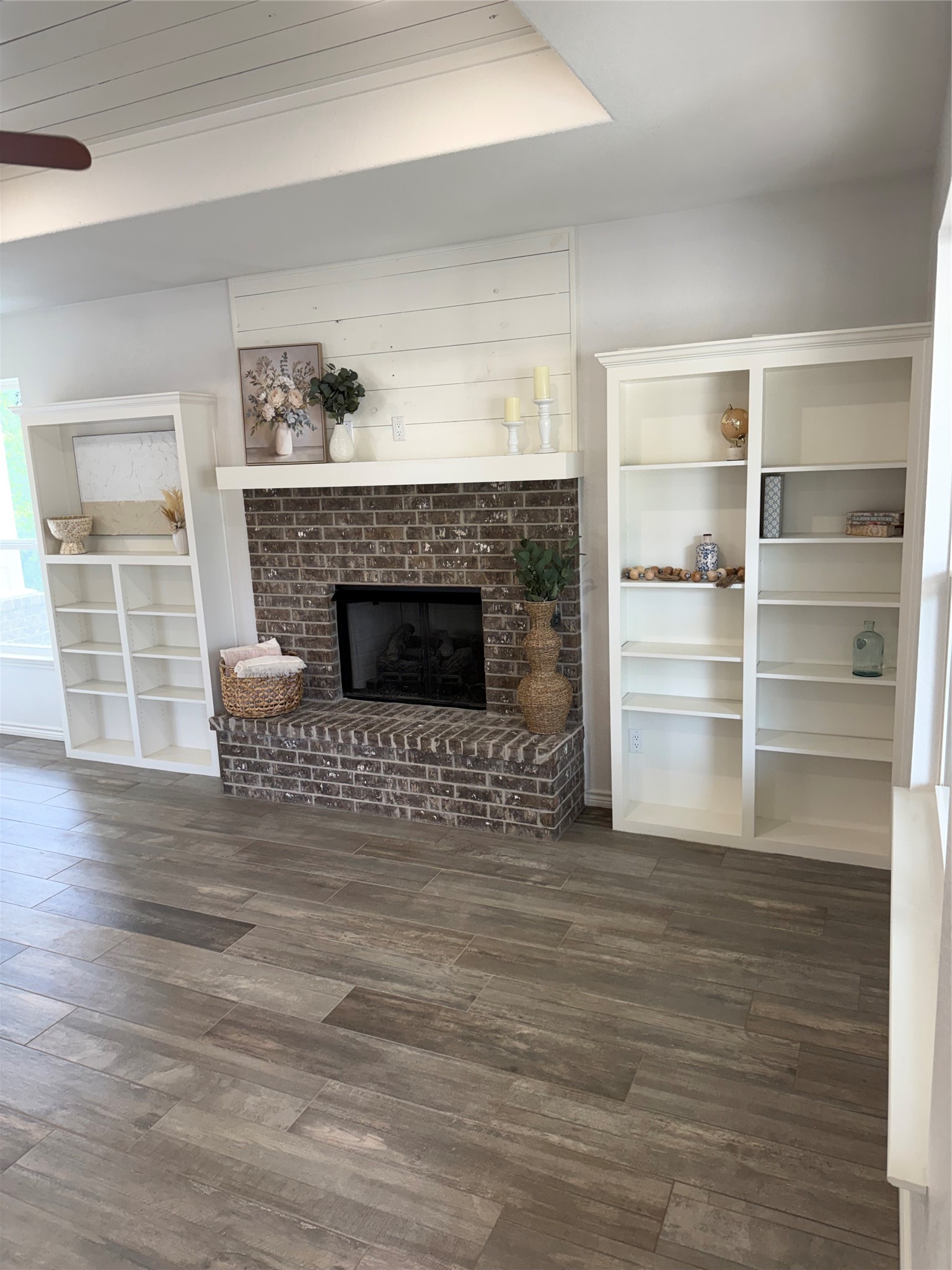 1211 W 6th Street Lampasas TX 76550