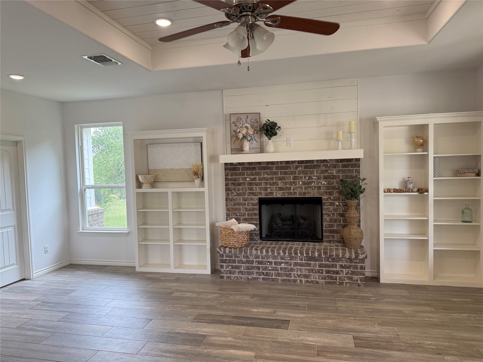 1211 W 6th Street Lampasas TX 76550
