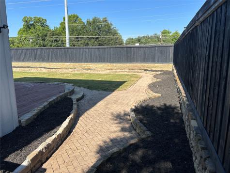 10711 Cromwell Drive Dallas TX 75229