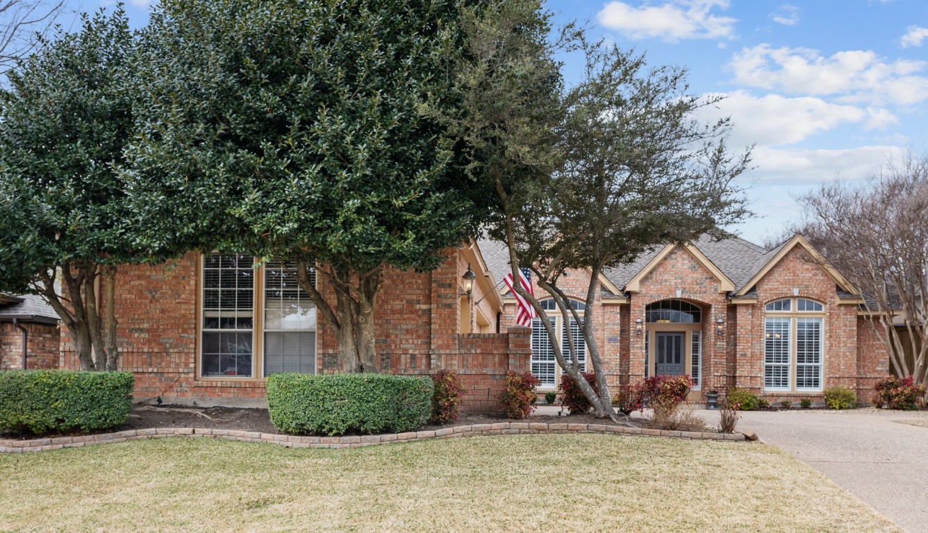 4820 N Meadow Ridge Circle Mckinney TX 75072