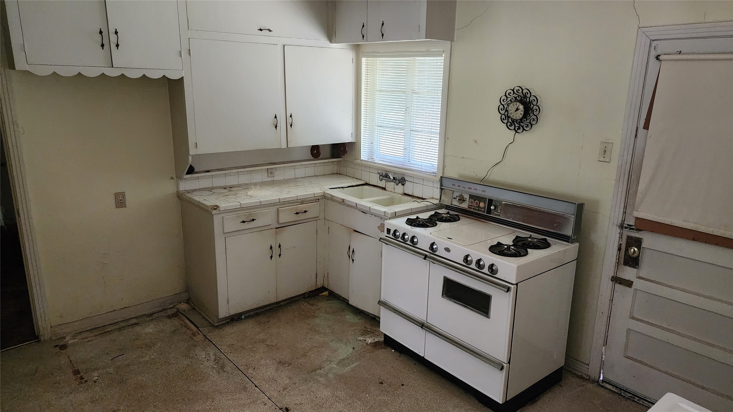 1918 Elmwood Boulevard Dallas TX 75224