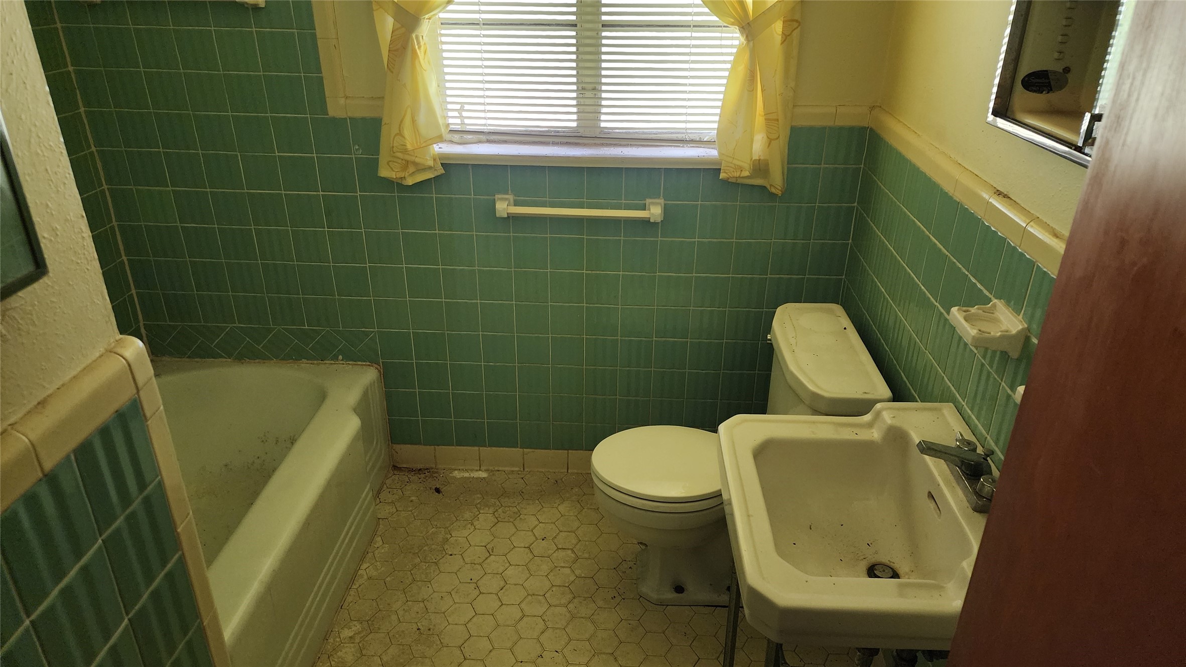 1918 Elmwood Boulevard Dallas TX 75224