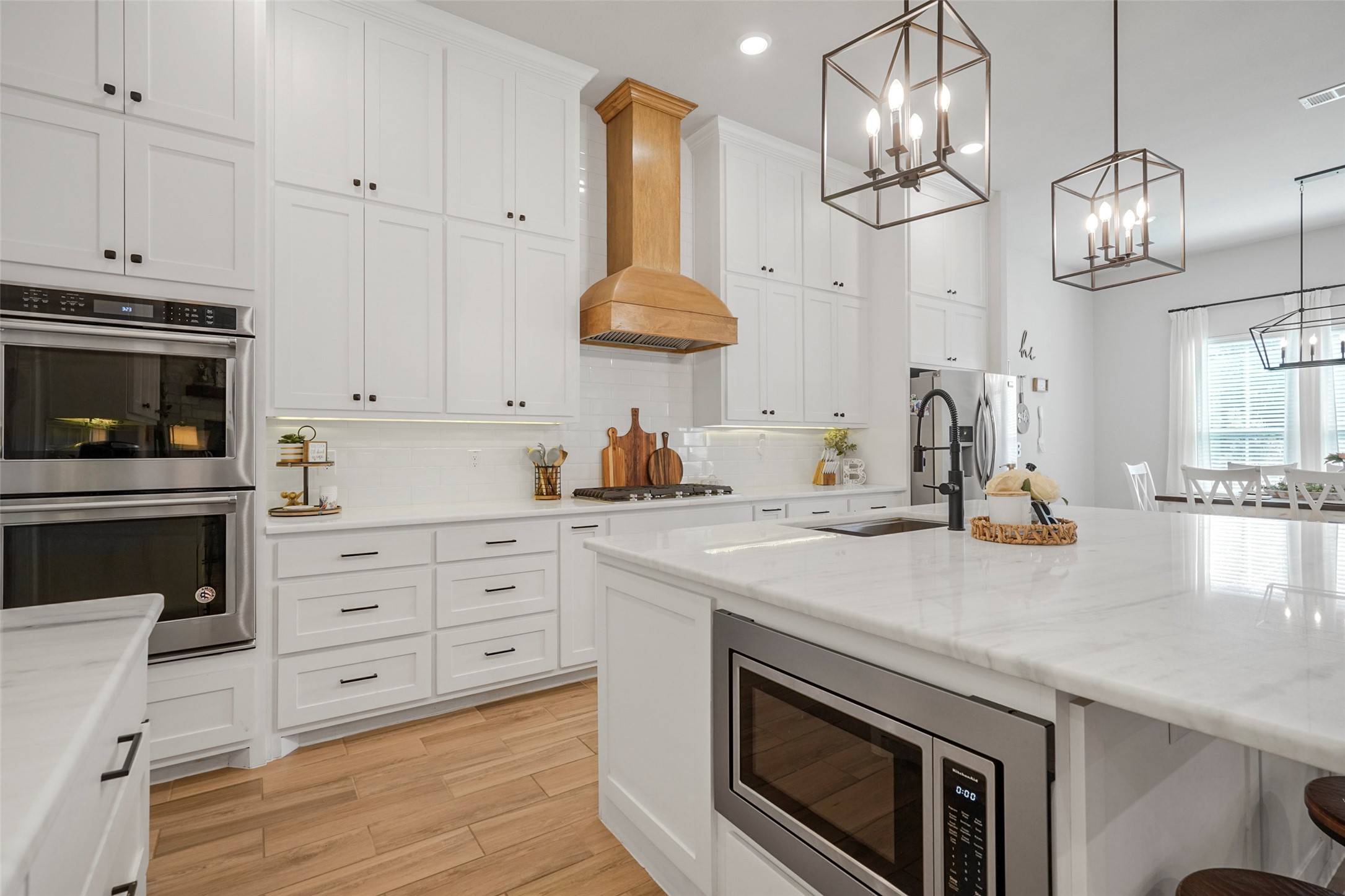 108 Southwood Drive Burleson TX 76028