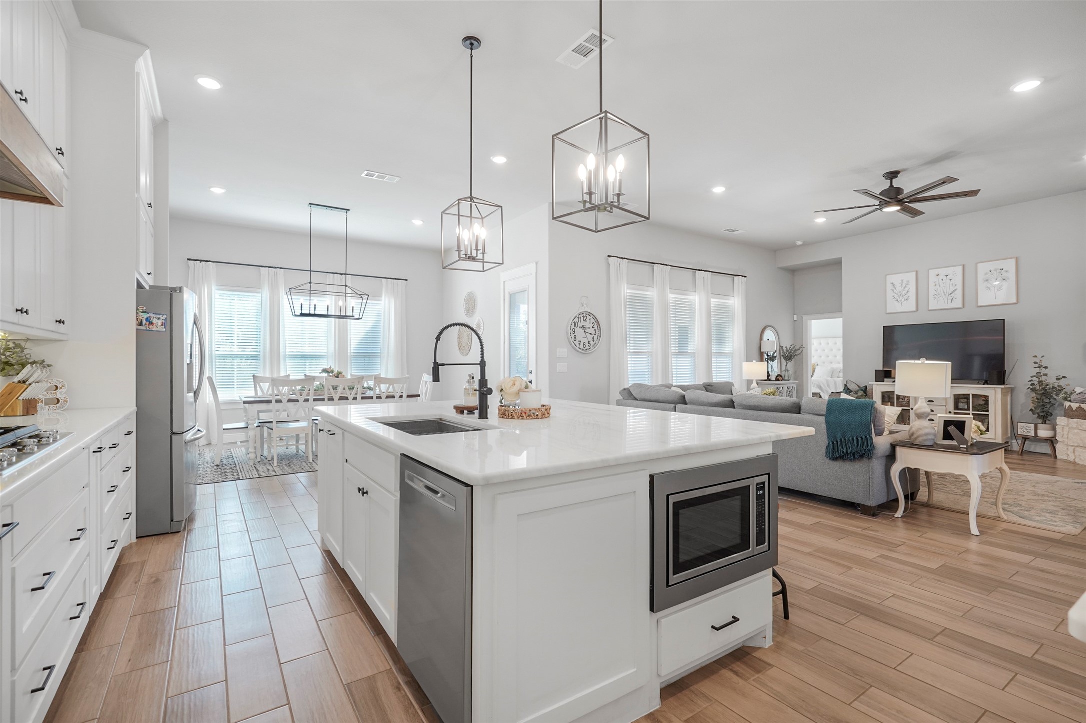 108 Southwood Drive Burleson TX 76028