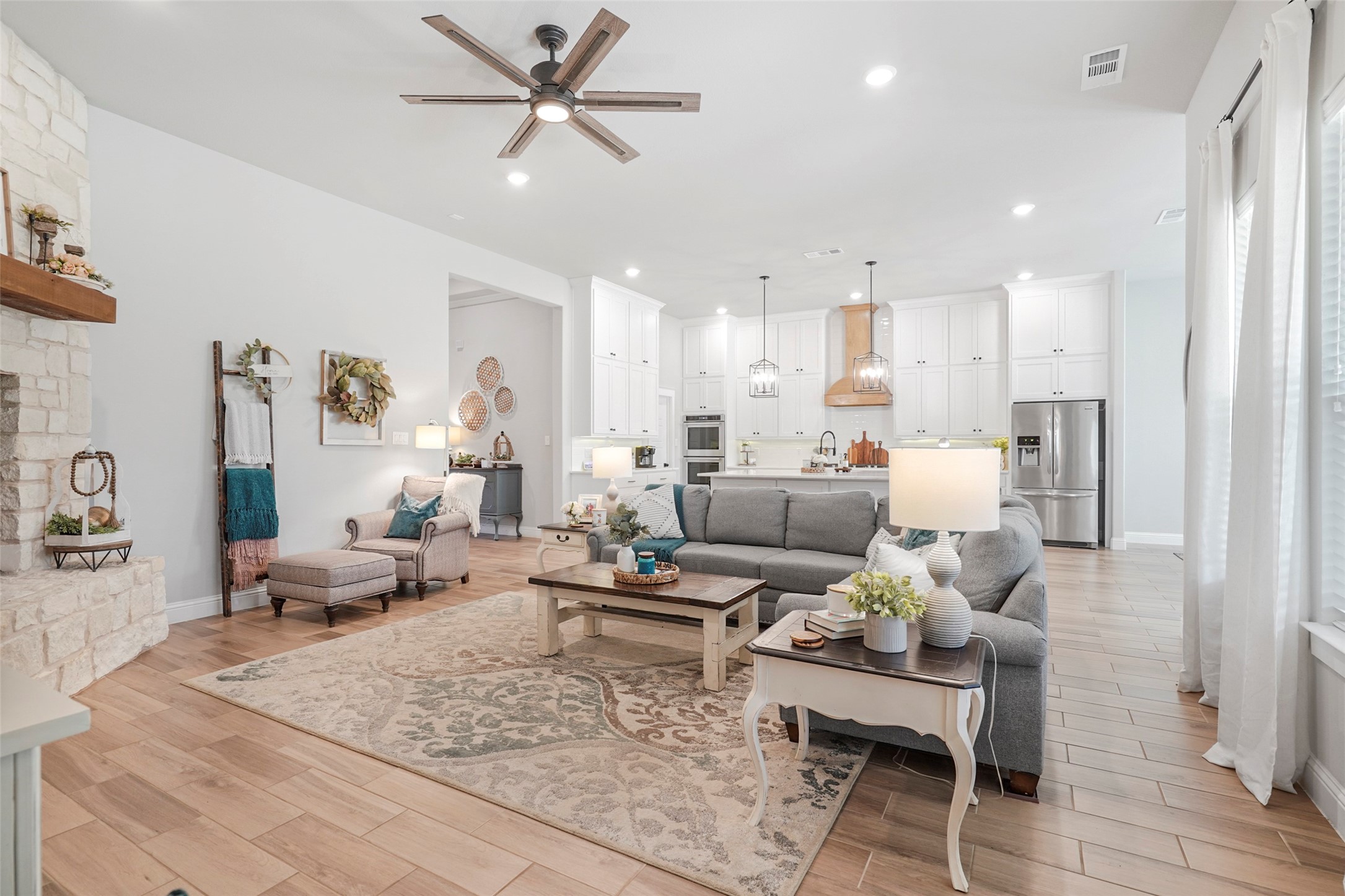 108 Southwood Drive Burleson TX 76028
