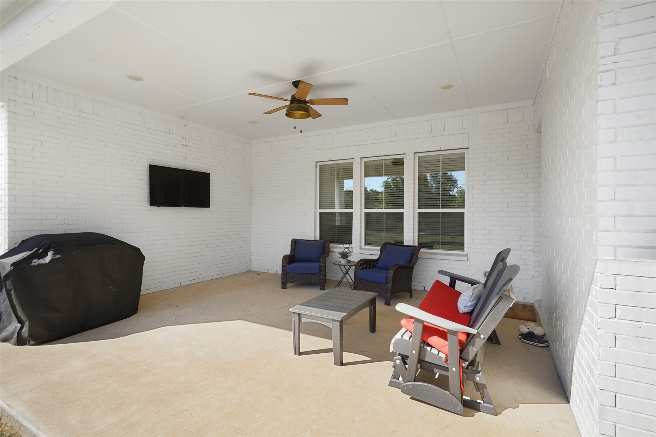 108 Southwood Drive Burleson TX 76028