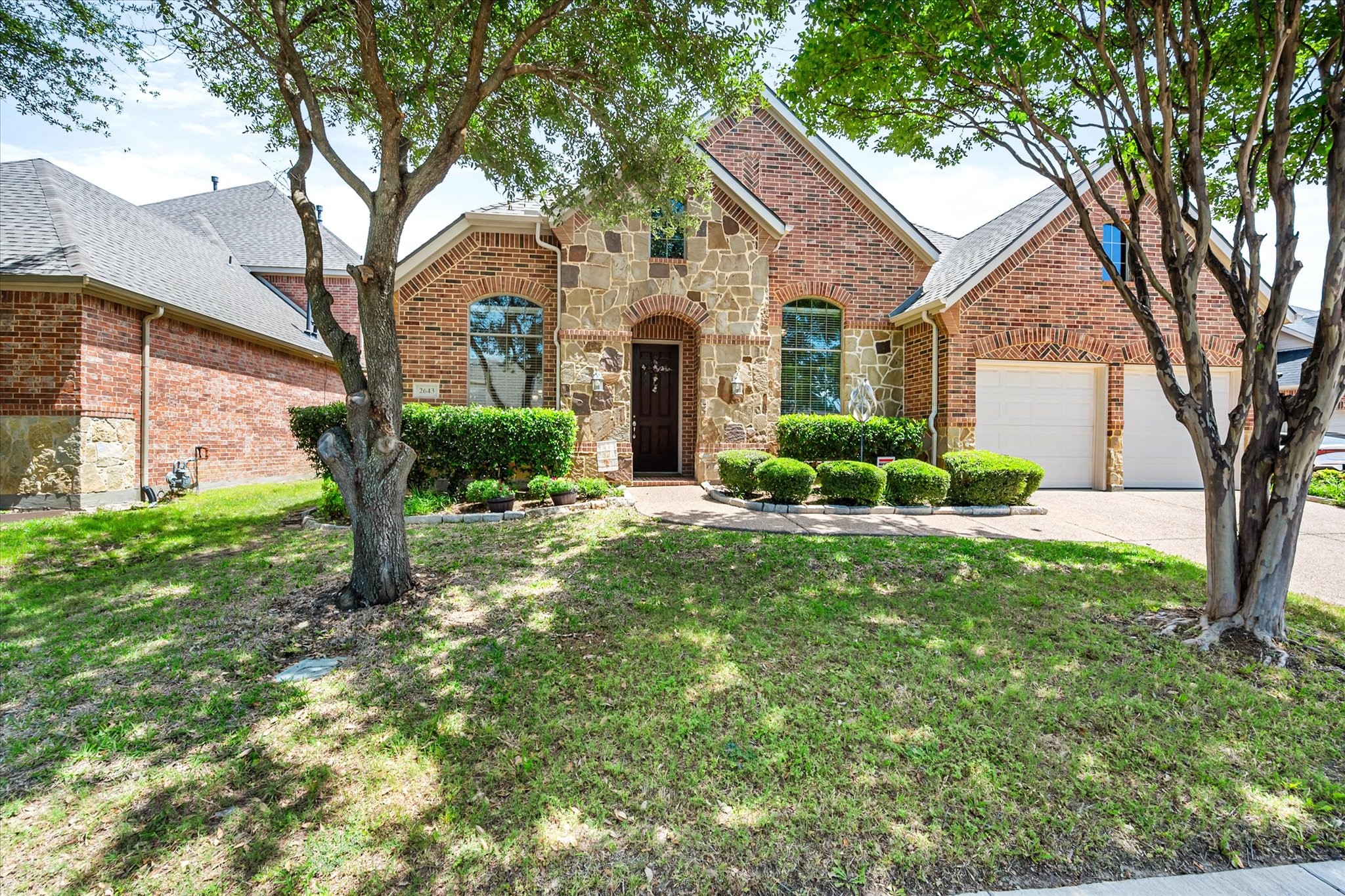 2643 Bridgewater Drive Grand Prairie TX 75054