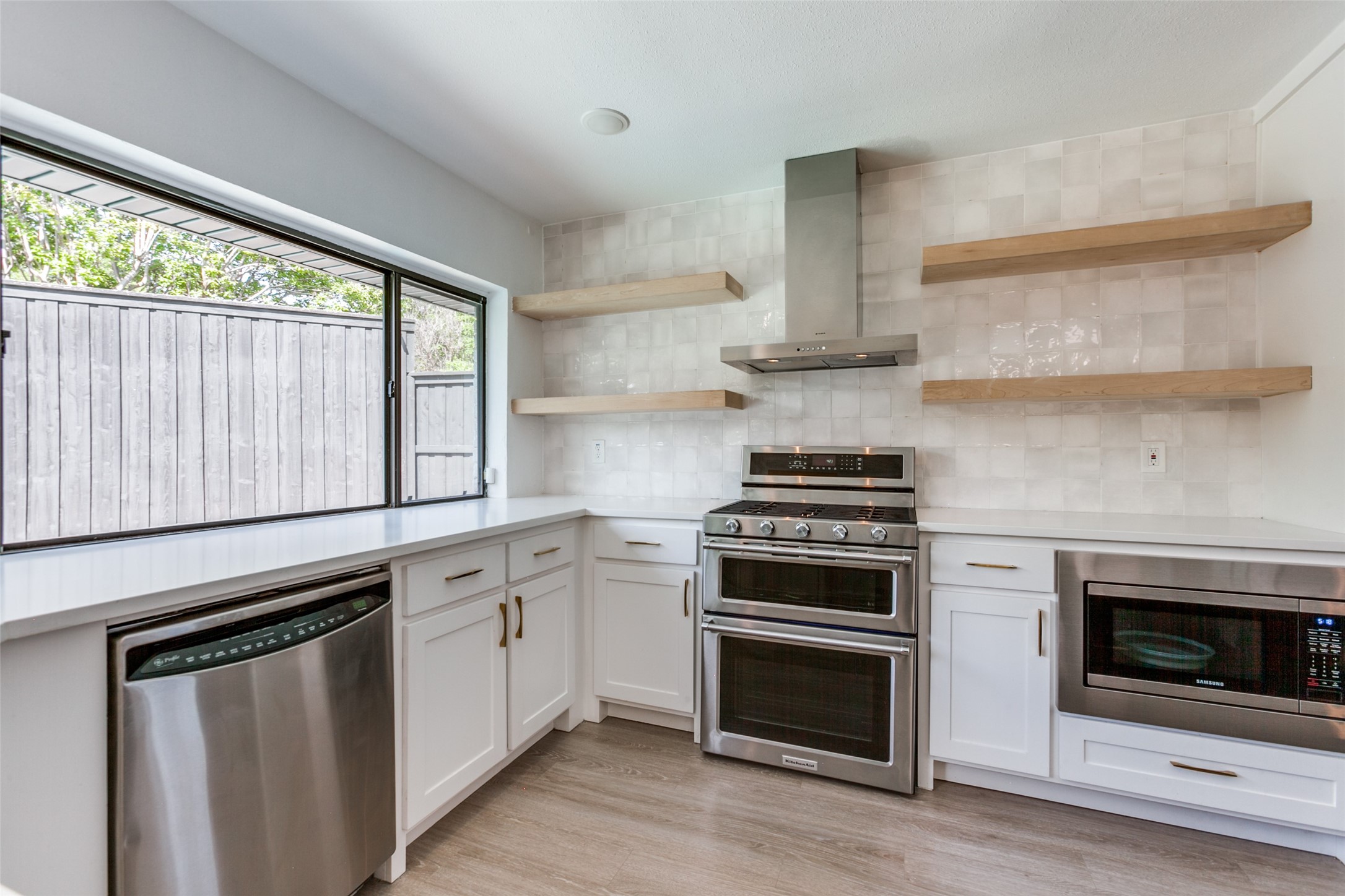 4111 Rush Circle Addison TX 75001