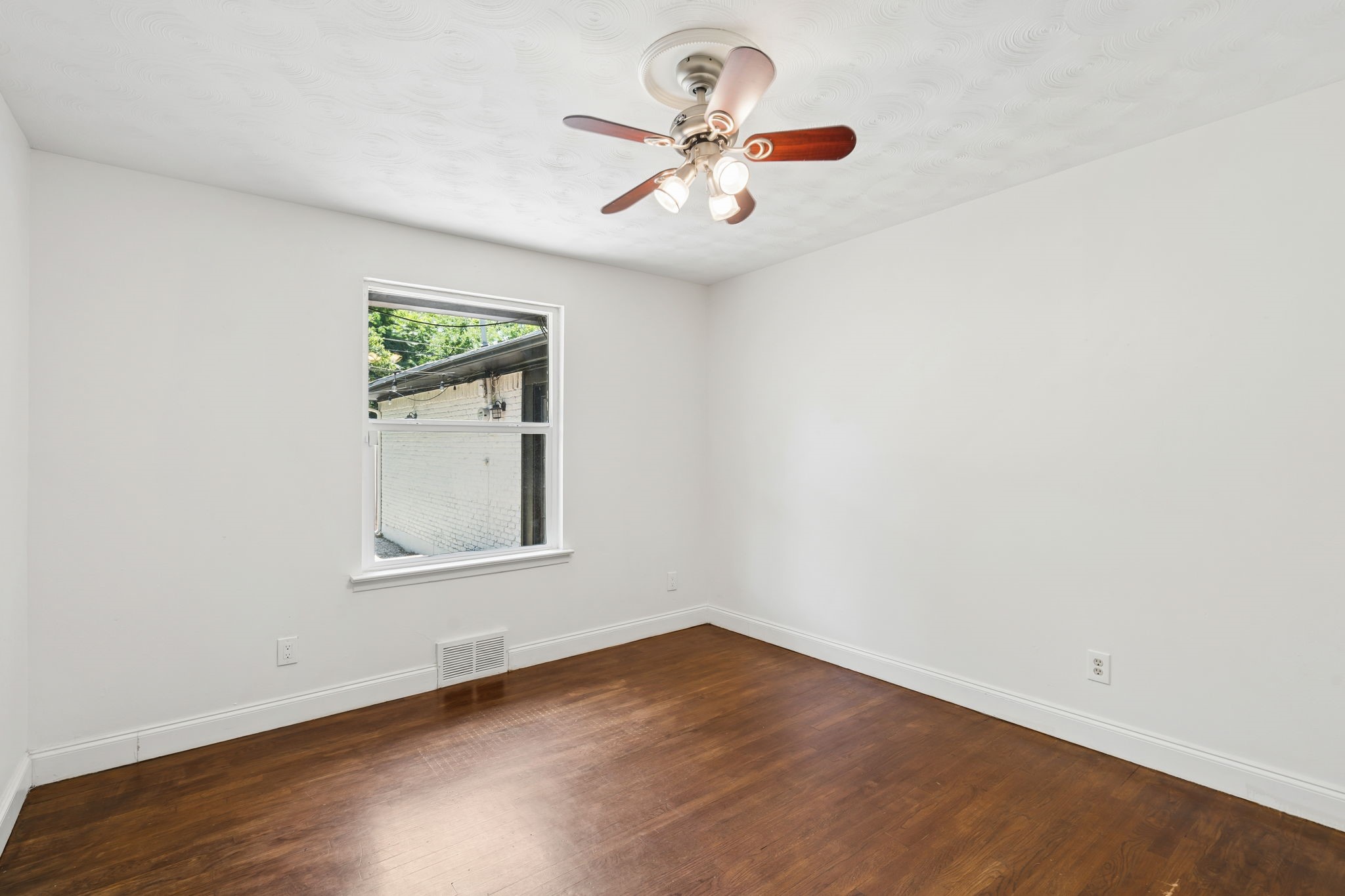 9028 Fringewood Drive Dallas TX 75228