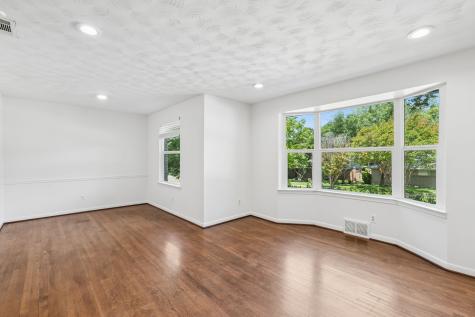 9028 Fringewood Drive Dallas TX 75228