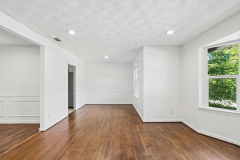 9028 Fringewood Drive Dallas TX 75228