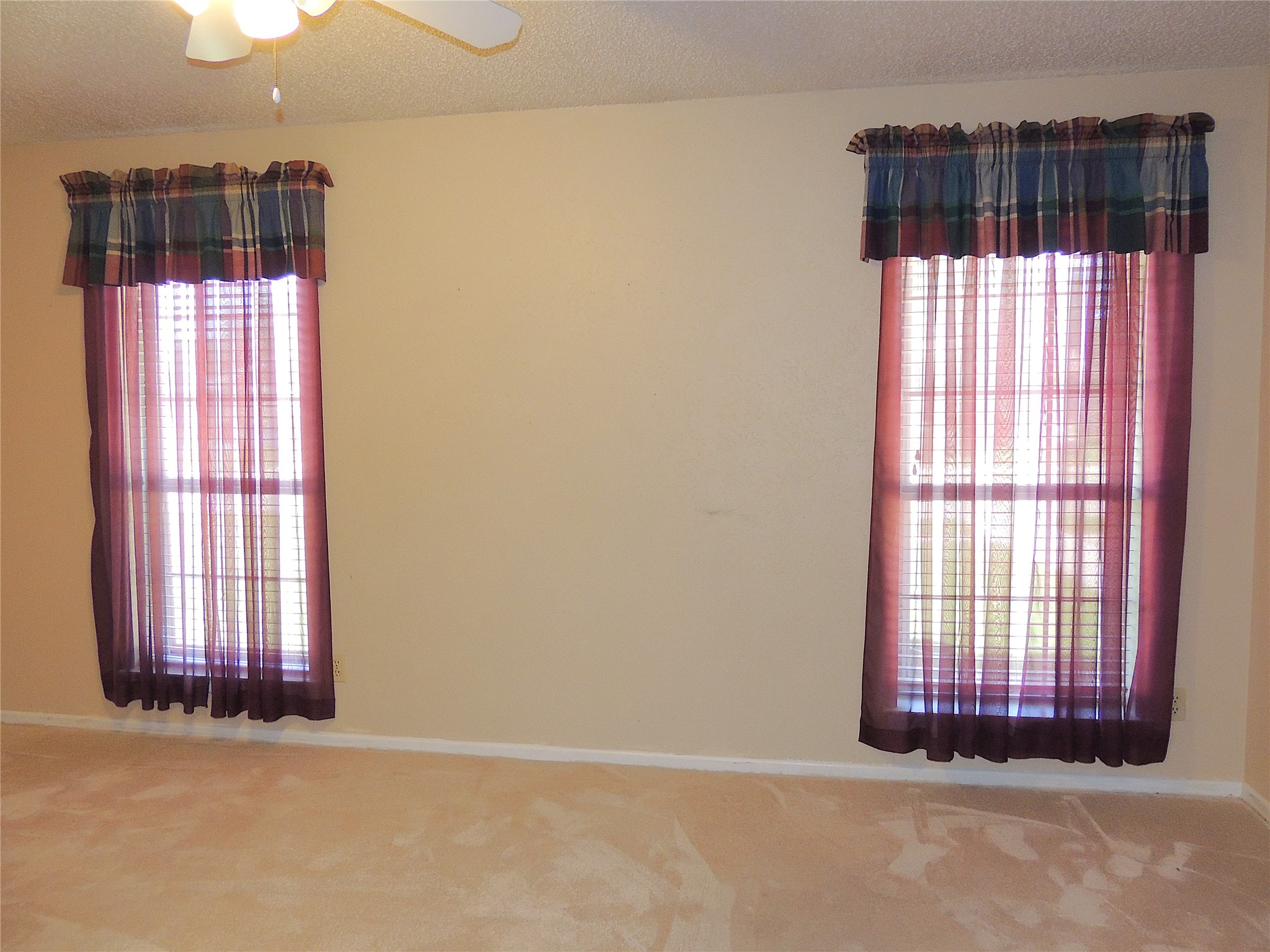 953 Meadowdale Circle Garland TX 75043