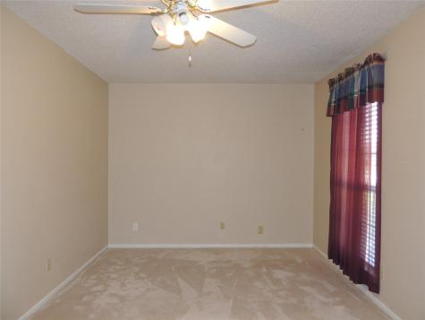 953 Meadowdale Circle Garland TX 75043