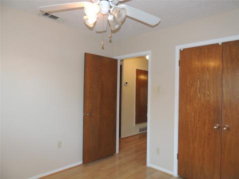953 Meadowdale Circle Garland TX 75043