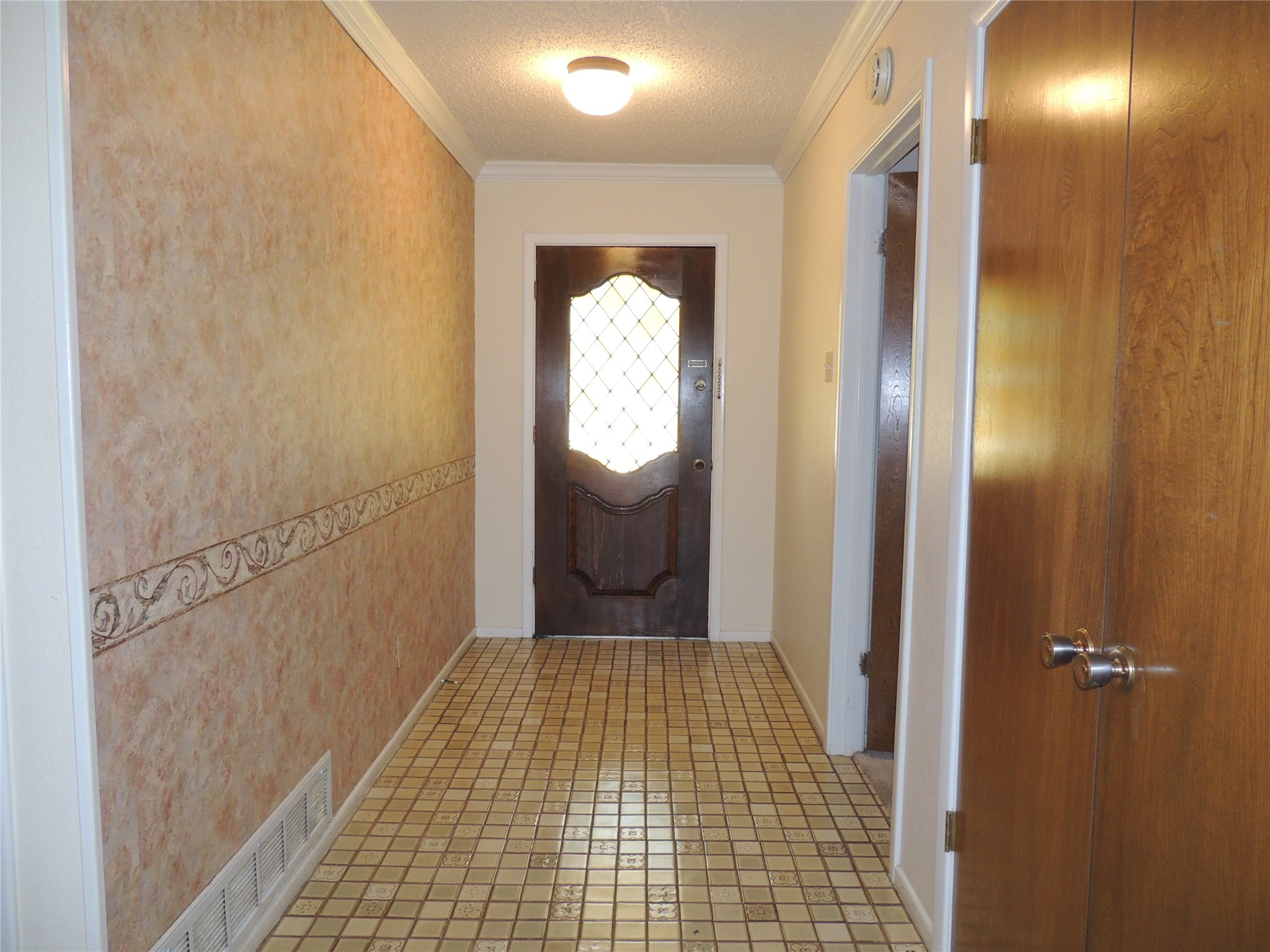 953 Meadowdale Circle Garland TX 75043