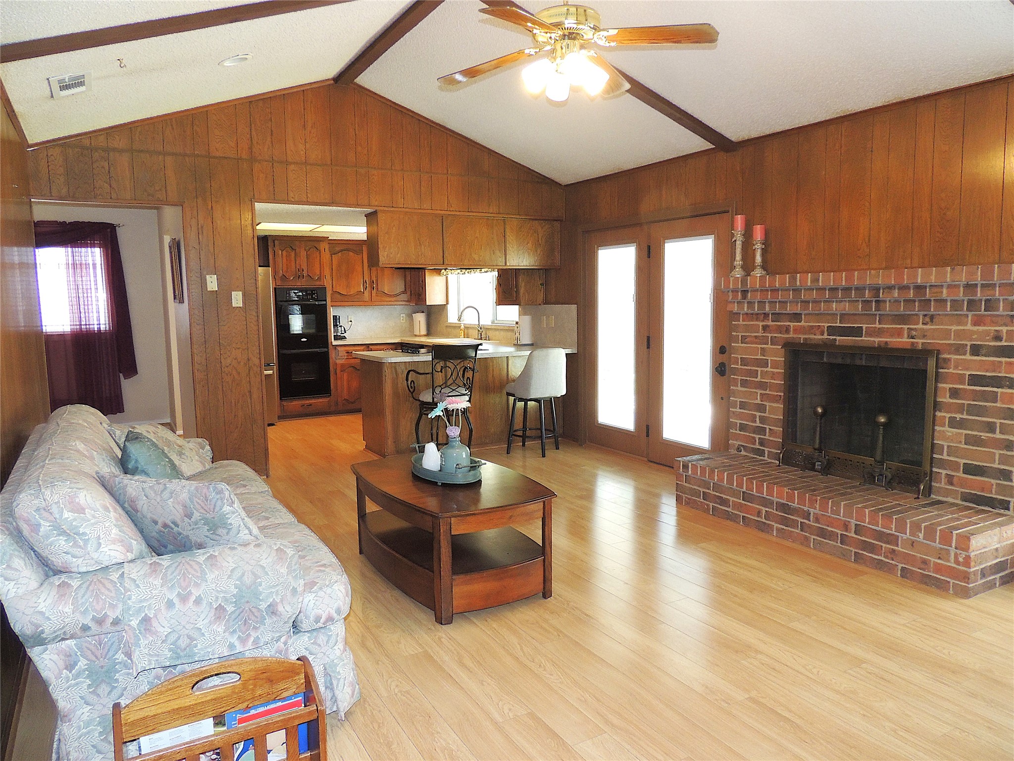 953 Meadowdale Circle Garland TX 75043