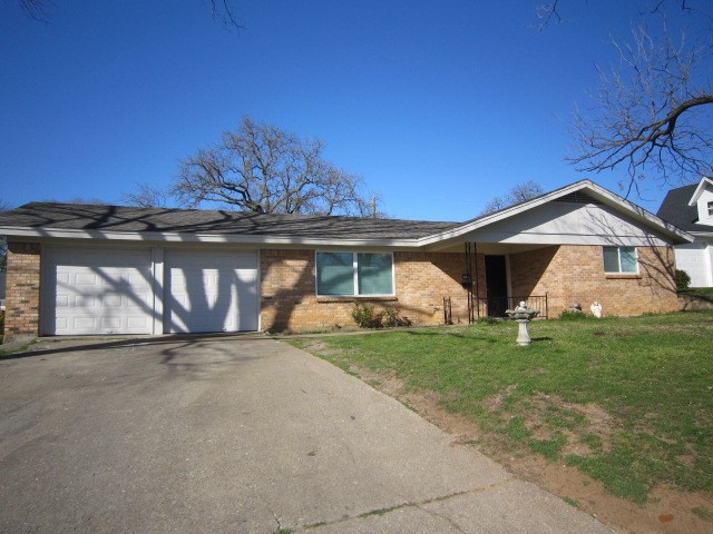 1610 Toplea Drive Euless TX 76040