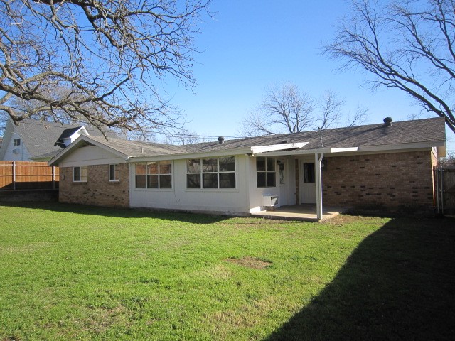 1610 Toplea Drive Euless TX 76040