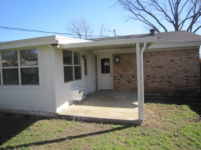 1610 Toplea Drive Euless TX 76040