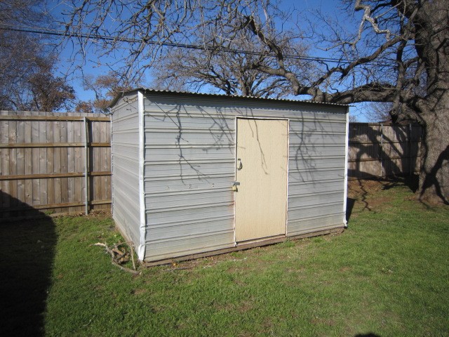 1610 Toplea Drive Euless TX 76040