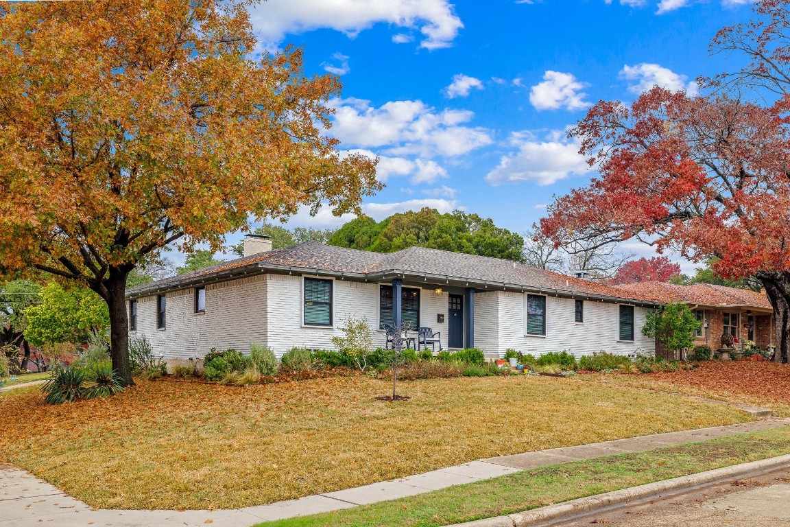 906 Blue Lake Circle Richardson TX 75080