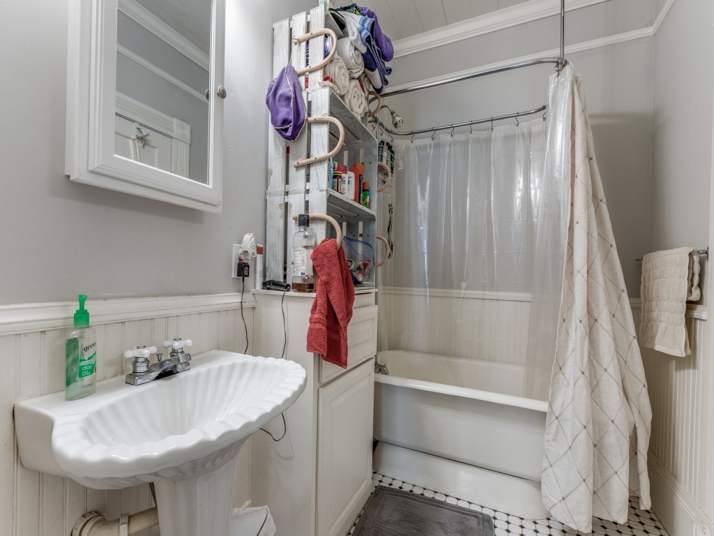 392 Mount Pleasant Road Valley View TX 76272
