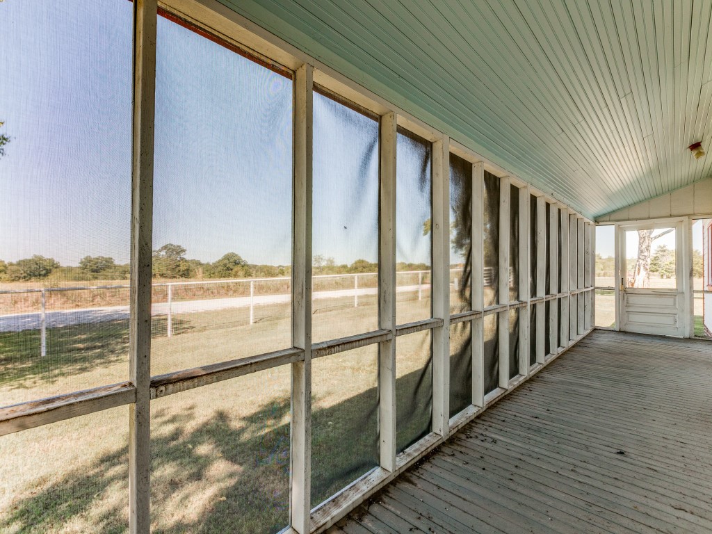 392 Mount Pleasant Road Valley View TX 76272
