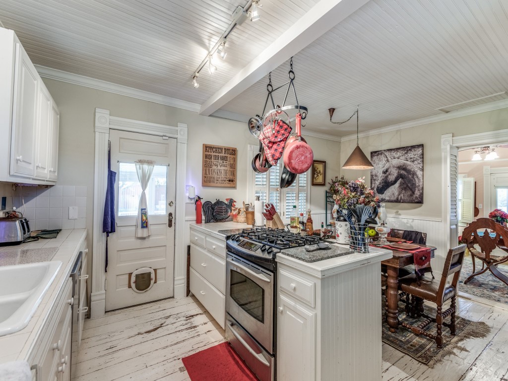 392 Mount Pleasant Road Valley View TX 76272