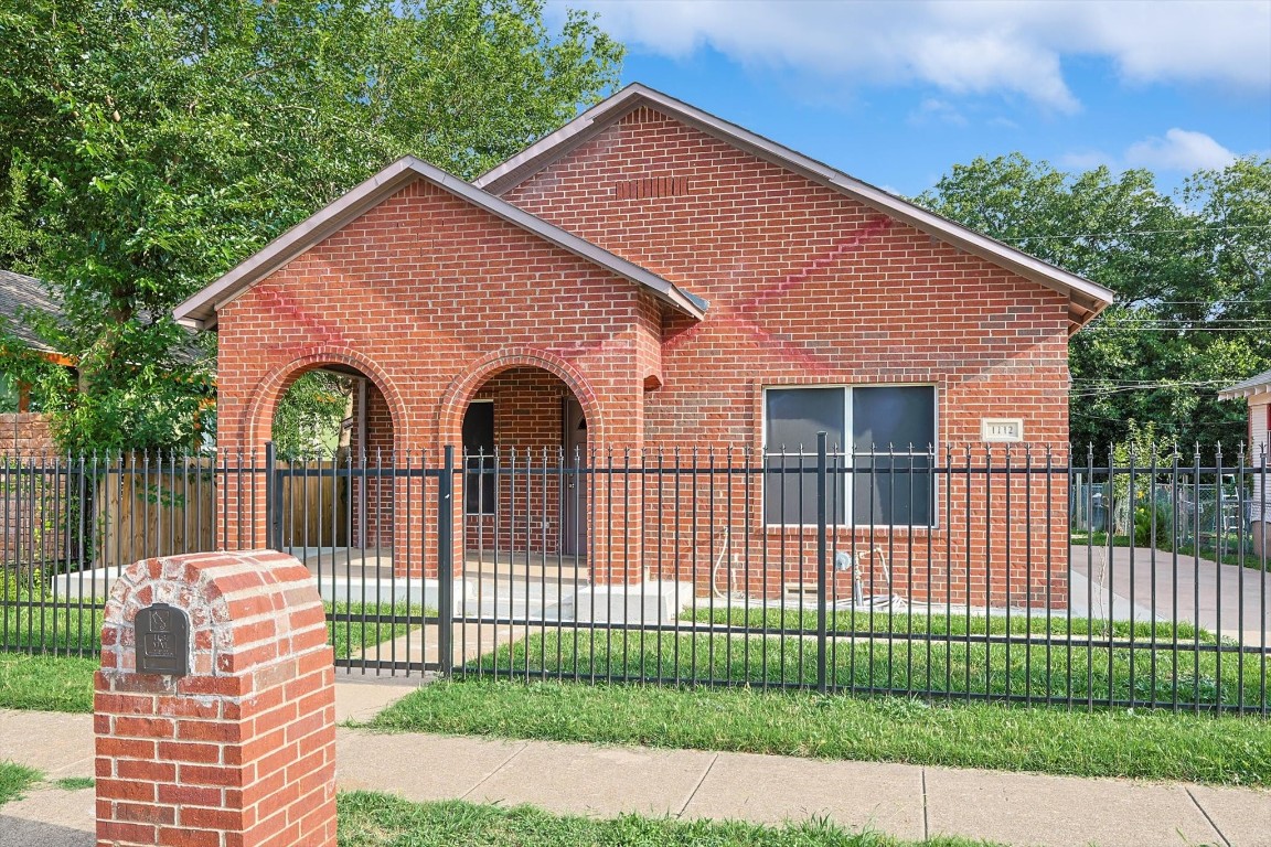 1112 Bessie Street Fort Worth TX 76104