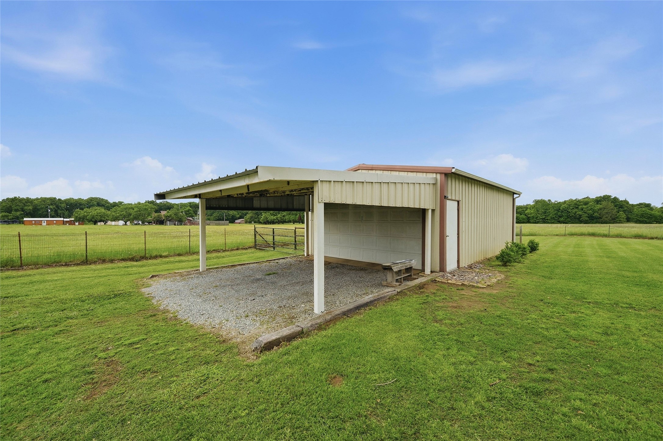 185 Owens Road Bells TX 75414