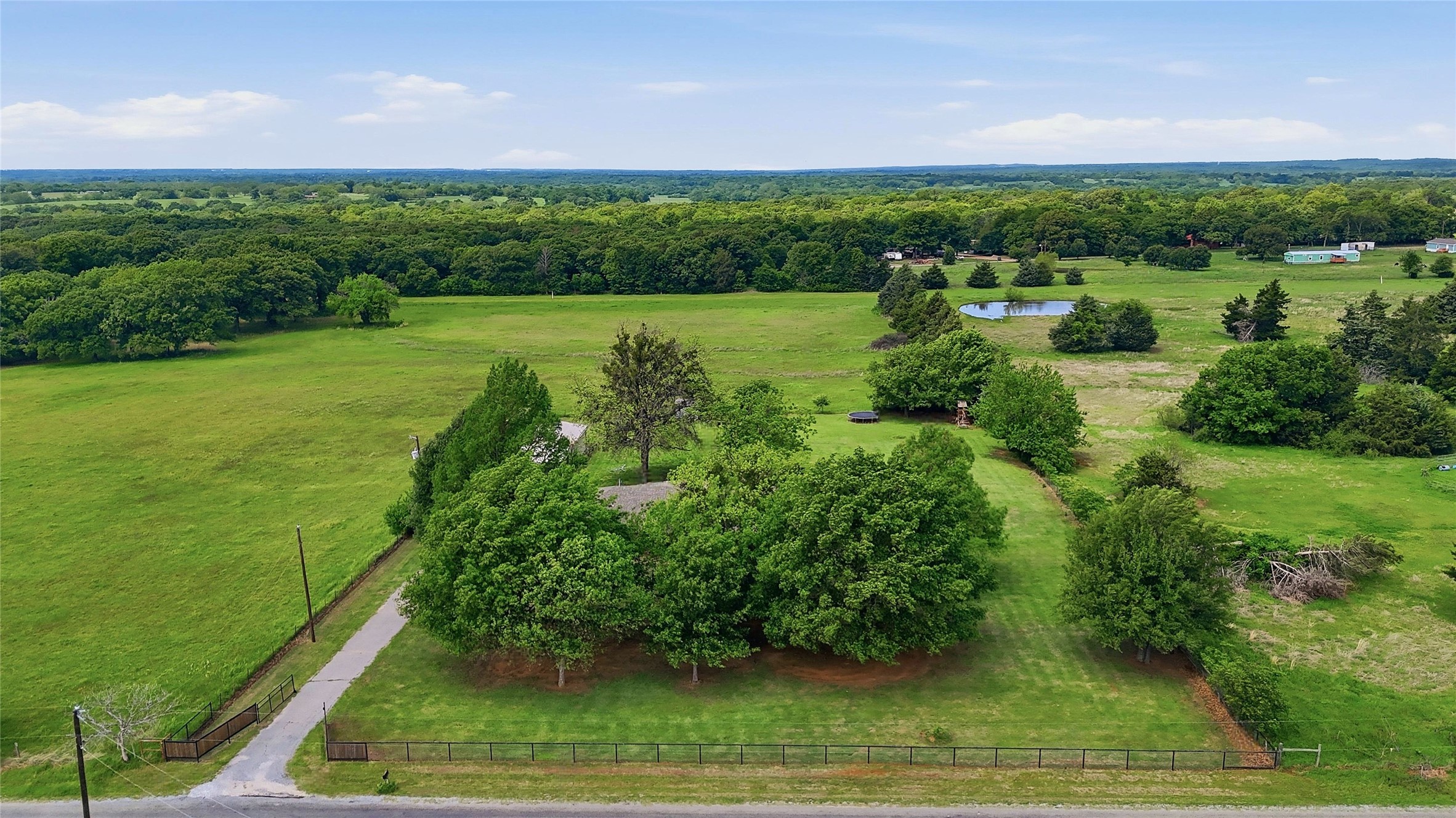 185 Owens Road Bells TX 75414