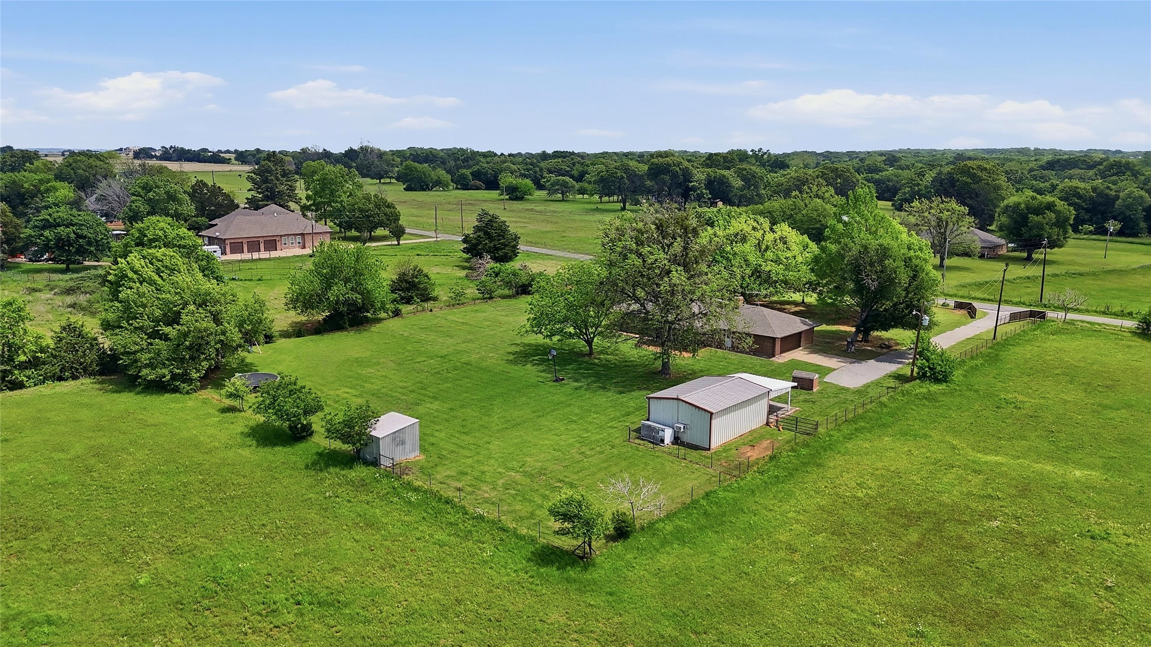 185 Owens Road Bells TX 75414