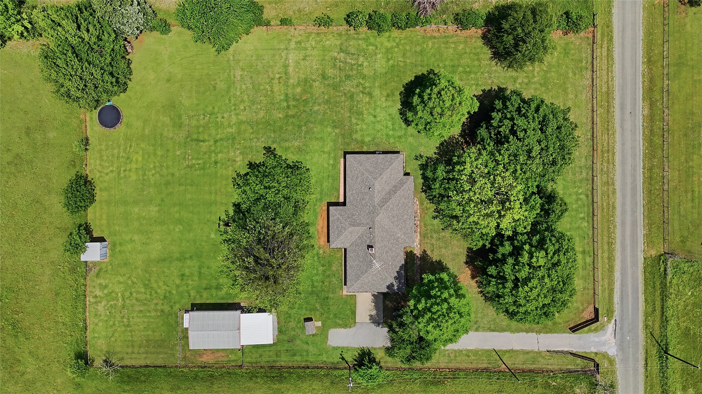 185 Owens Road Bells TX 75414