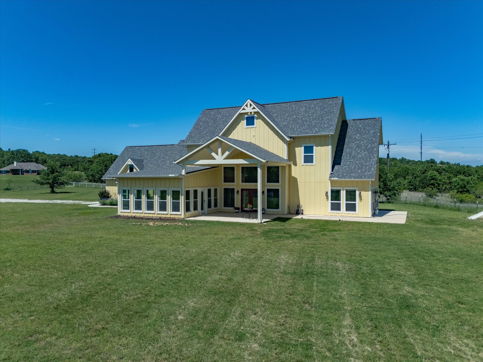 2025 County Road 1792 Sunset TX 76270