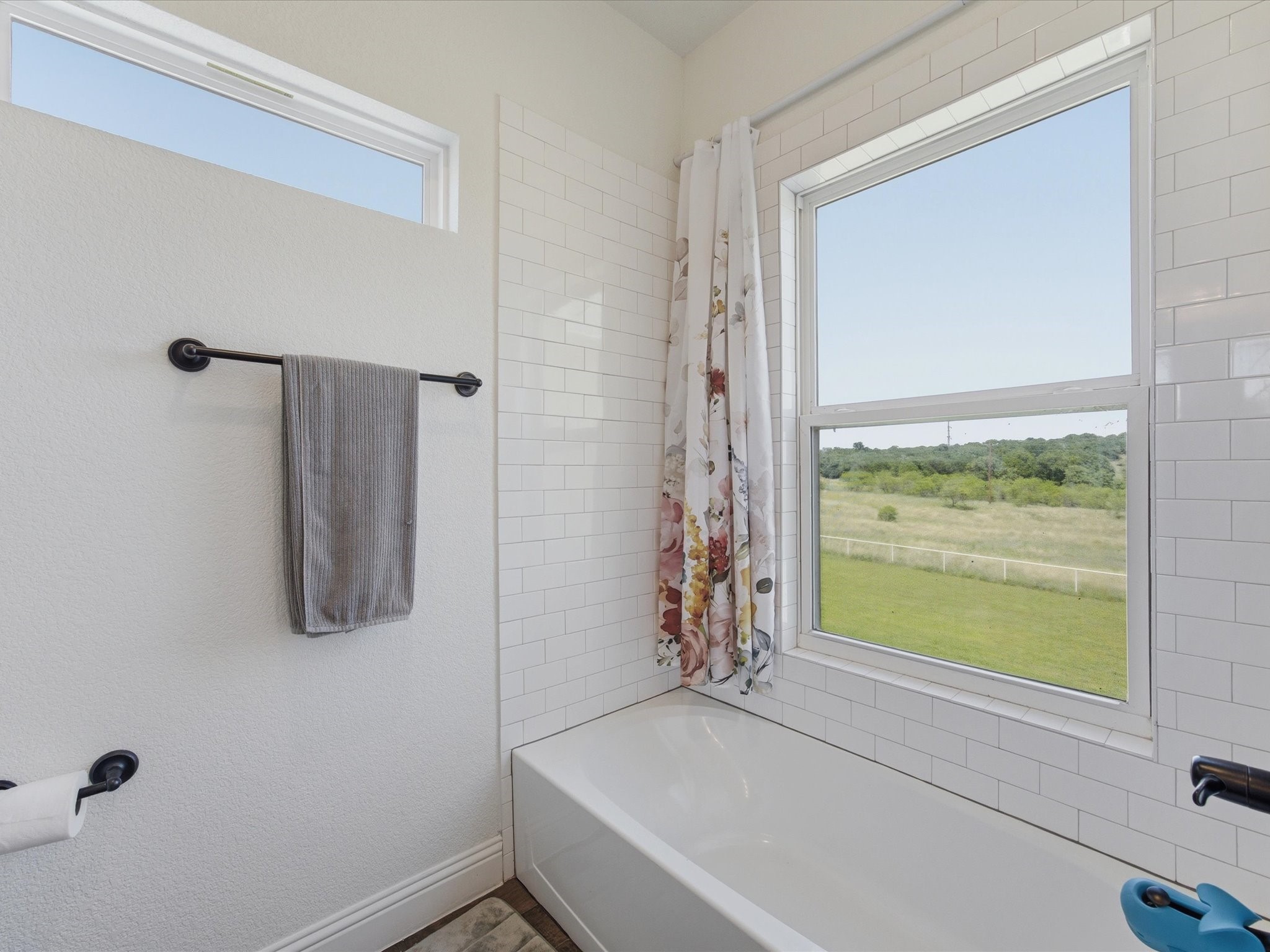 2025 County Road 1792 Sunset TX 76270