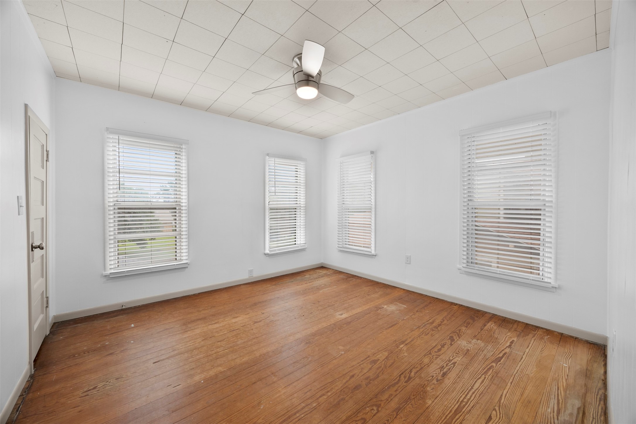 401 N Dallas Street Ennis TX 75119