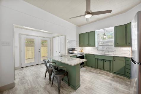401 N Dallas Street Ennis TX 75119