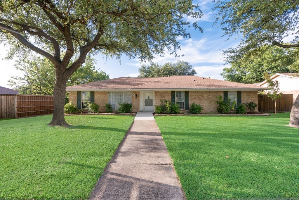 1611 Northland Street Carrollton TX 75006