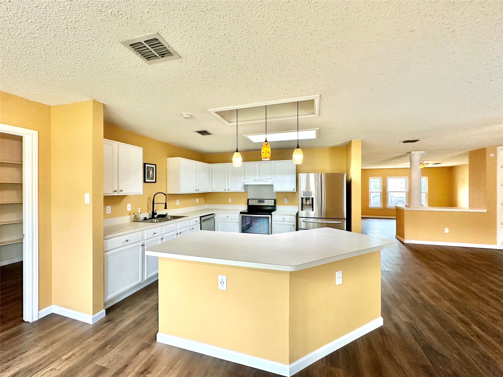 3165 Spyglass Drive Grand Prairie TX 75052