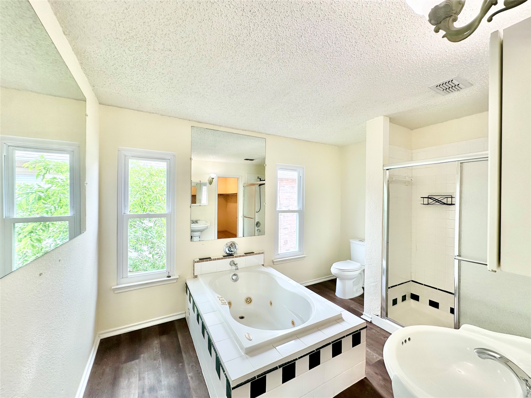 3165 Spyglass Drive Grand Prairie TX 75052