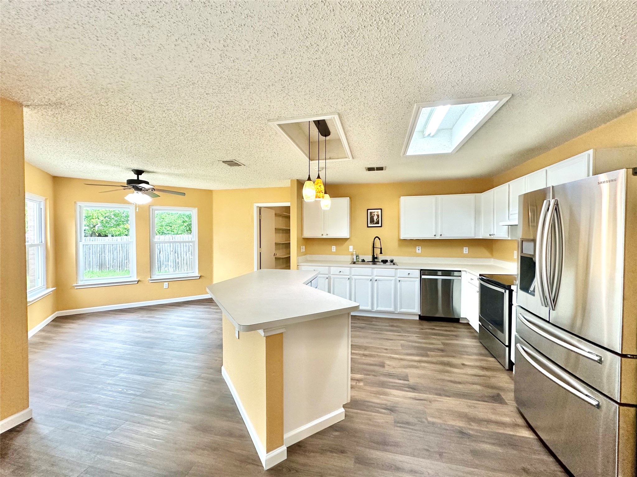 3165 Spyglass Drive Grand Prairie TX 75052